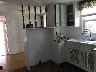 11 Ayer St, Nashua, NH 03064 - photo 3