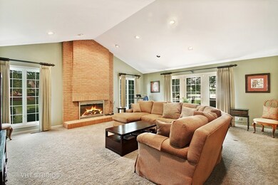 2318 Mohawk Ln, Glenview, IL 60026 - photo 3