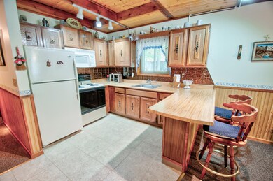 1024 Cedar Dr, Lake Ariel, PA 18436 - photo 6