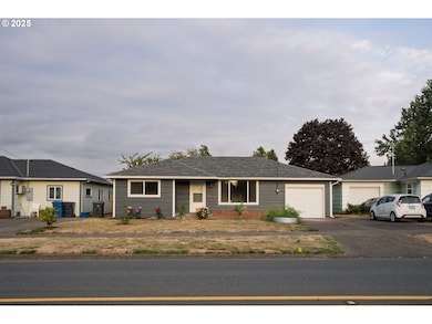 2090 17th St NE, Salem, OR 97301 - photo 2
