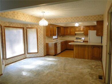 Lots of counter top space in the kitchen, as well as cabinet storage.