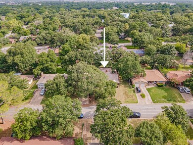 844 Woodcrest Dr, Hurst, TX 76053 - photo 7