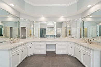 Upgraded primary bath