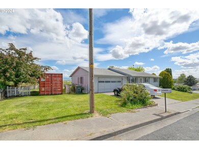 602 SW Nye Ave, Pendleton, OR 97801 - photo 6