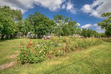 5034 Farmer Rd, Alvin, TX 77511 - photo 5