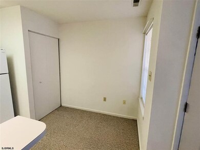 135 Driftwood Ct unit 25, Galloway, NJ 08205 - photo 5