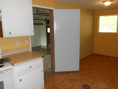 1116 SE Galley Ct, Lincoln City, OR 97367 - photo 4