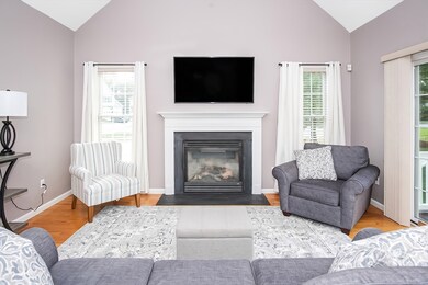 26 Daisy Ln unit 26, Raynham, MA 02767 - photo 5