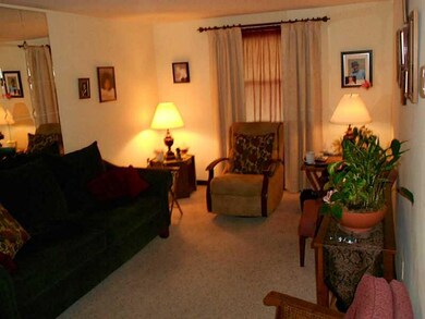 412 Augusta St, Pittsburgh, PA 15211 - photo 4