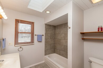 1207 W Algonquin Rd, Algonquin, IL 60102 - photo 7