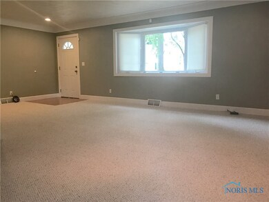 2305 Lambert Dr, Toledo, OH 43613 - photo 6