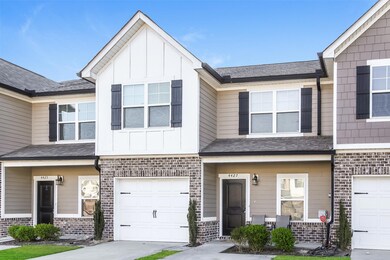 002-photo-front-view-13660066