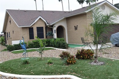 826 Santa Anna Dr, Alamo, TX 78516 - photo 2