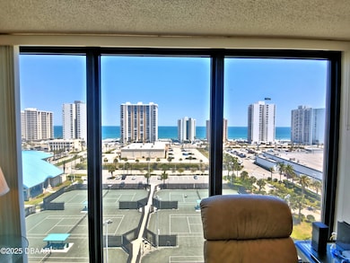 Floor 2 Ceiling Windows