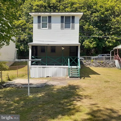 532 Oakland Ave, Ashland, PA 17921 - photo 4