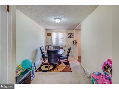 2813 Maxwell St, Philadelphia, PA 19136 - photo 5