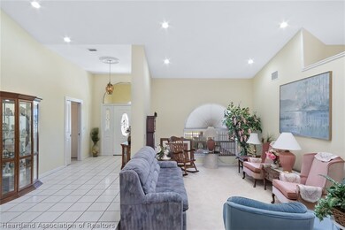 736 Lake Betty Dr, Lake Placid, FL 33852 - photo 5