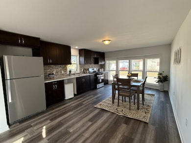 237 Blackthorn Rd, Matteson, IL 60443 - photo 3