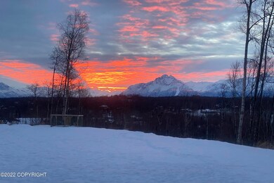 Sprawling MTN Views