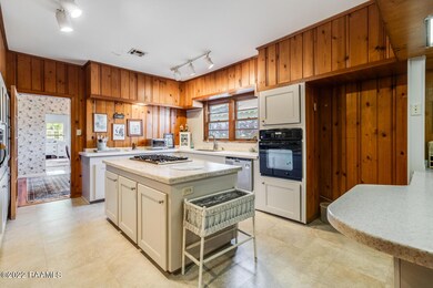 410 S 7th St-6