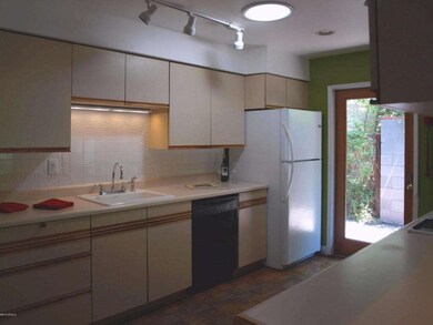 kitchen-dining2