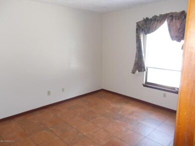 4482 Melissa Ct N, Jacksonville, FL 32210 - photo 7