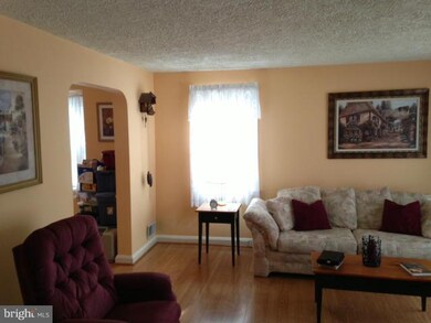 5825 Plumer Ave, Baltimore, MD 21206 - photo 5