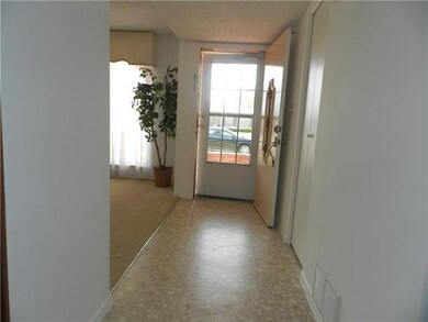 1909 Octubre Dr, El Paso, TX 79935 - photo 2