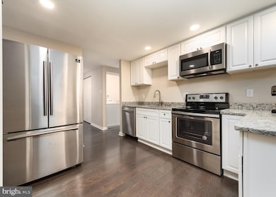 9101 Flamepool Way, Columbia, MD 21045 - photo 5