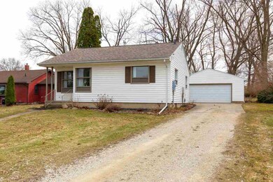 1113 Grand Blvd, Cedar Falls, IA 50613 - photo 2