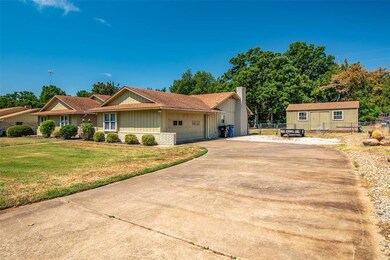 341 Spring Valley Dr, Denison, TX 75020 - photo 2