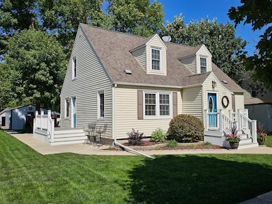 203 3rd Ave E, Lamberton, MN 56152 - photo 2