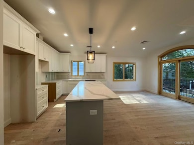 17-11 201st St, Flushing, NY 11360 - photo 3