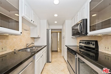 Park Wellington unit 106, West Hollywood, CA 90069 - photo 6