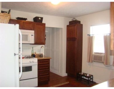 28 Gordon St, Somerville, MA 02144 - photo 4