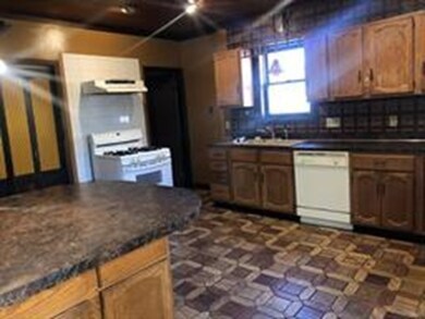 259 Spruce St, Chelsea, MA 02150 - photo 5