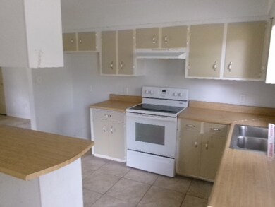 117 Marilyn St, Picayune, MS 39466 - photo 3