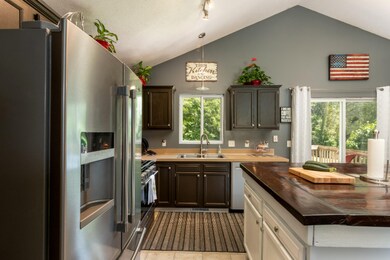 1127 North Vista Lane-4