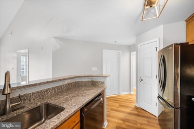 21228 Mcfadden Square unit 411, Sterling, VA 20165 - photo 7