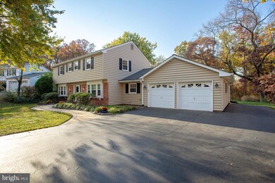 13143 Madonna Ln, Fairfax, VA 22033 - photo 6