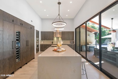 20221114213734239817000000-o