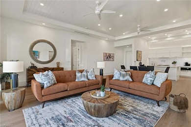 201 8th St S unit 104, Naples, FL 34102 - photo 6