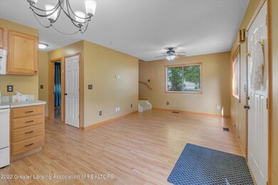 07-401-Fenton-WindowStill-Real-Estate-Ph