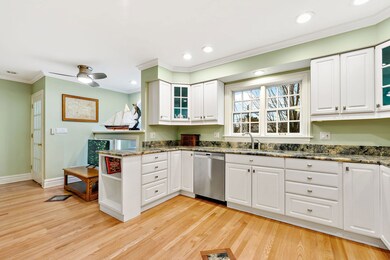 317 N Oak St, Elmhurst, IL 60126 - photo 7