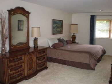 2708 Dove St, Rolling Meadows, IL 60008 - photo 5