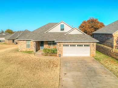 1858 N Main, Blanchard, OK 73010 - photo 2