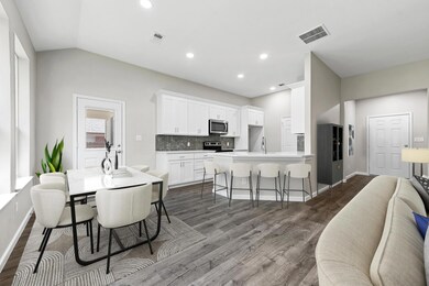 3901 Chimney Rock Dr, Denton, TX 76210 - photo 4