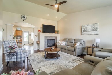 2933 Sylvia Ln, Grand Junction, CO 81504 - photo 6