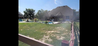 112 Overton Ridge Cir, Weatherford, TX 76088 - photo 4