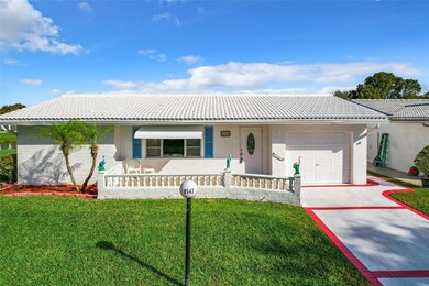 LARGE FRONT PORCH